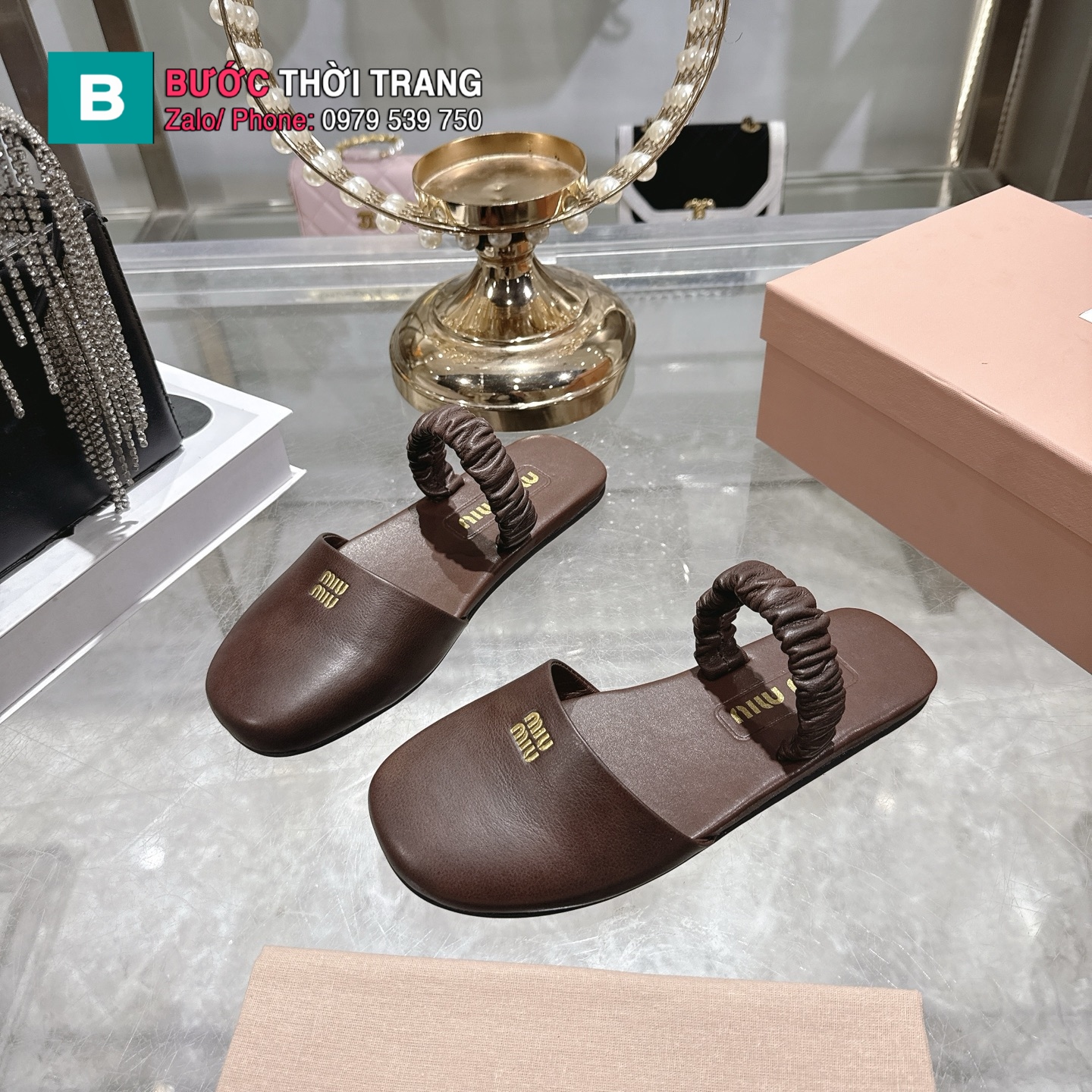 Sandal nữ MIU MIU đế bệt màu nâu socola da cừu mềm mại