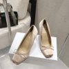 Giày cao gót nữ Christian Louboutin màu nude được làm từ lụa cao cấp