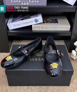 Giày búp bê nữ VERSACE màu đen da bóng mượt đế bệt nữ tính