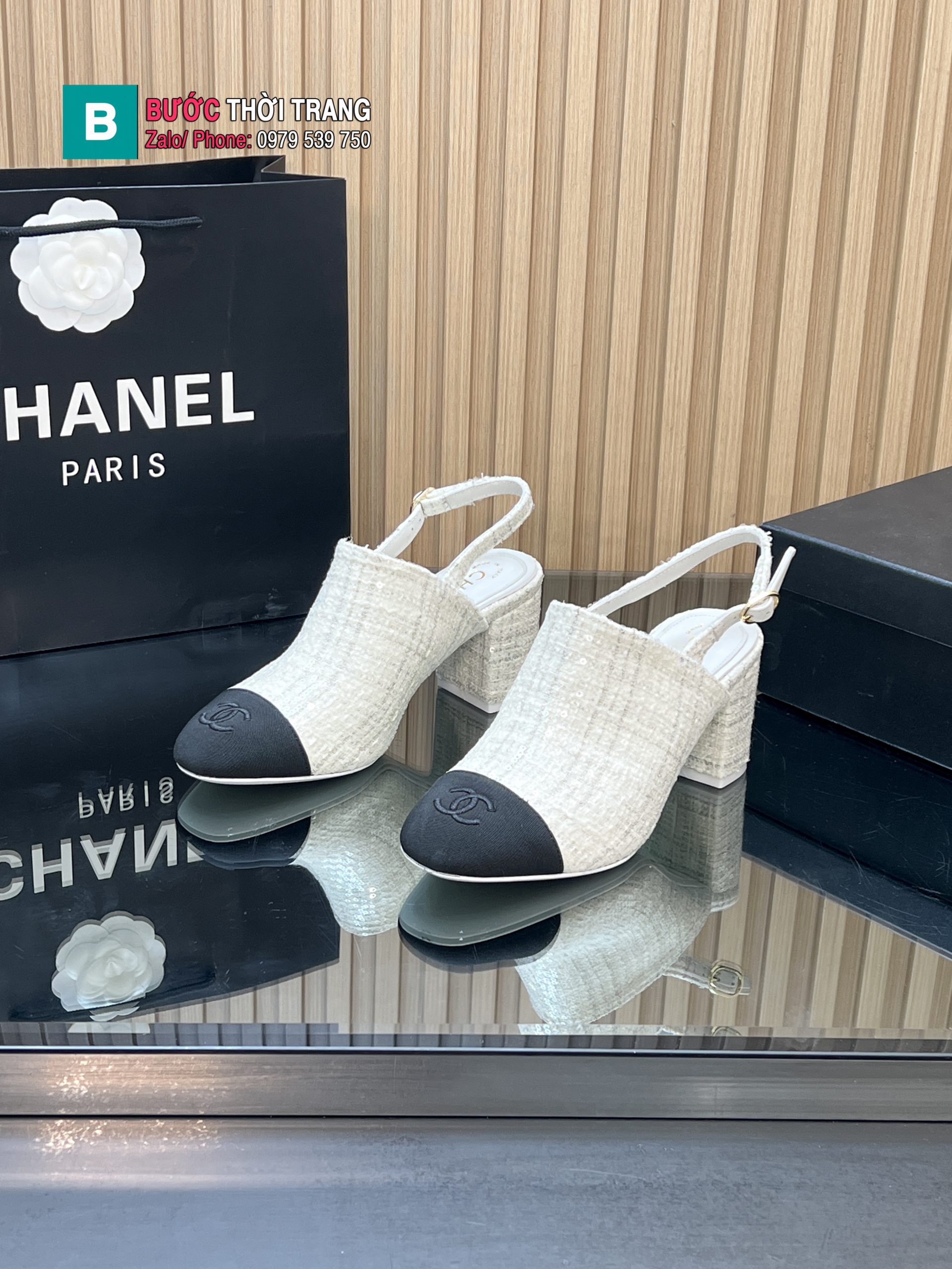 Giày cao gót sandal CN màu trắng ngà chất liệu vải dạ tweed sang trọng