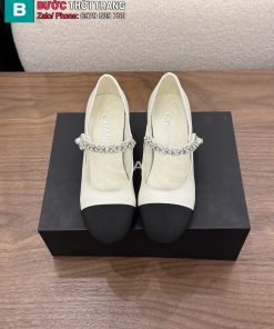 Giày búp bê nữ CN quai ngang đính đá lấp lánh màu trắng ngà đế 4cm