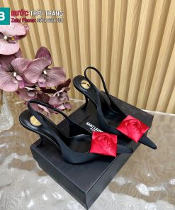 Giày cao gót YSL sandal mũi nhọn màu đen đính hoa hồng nổi bật