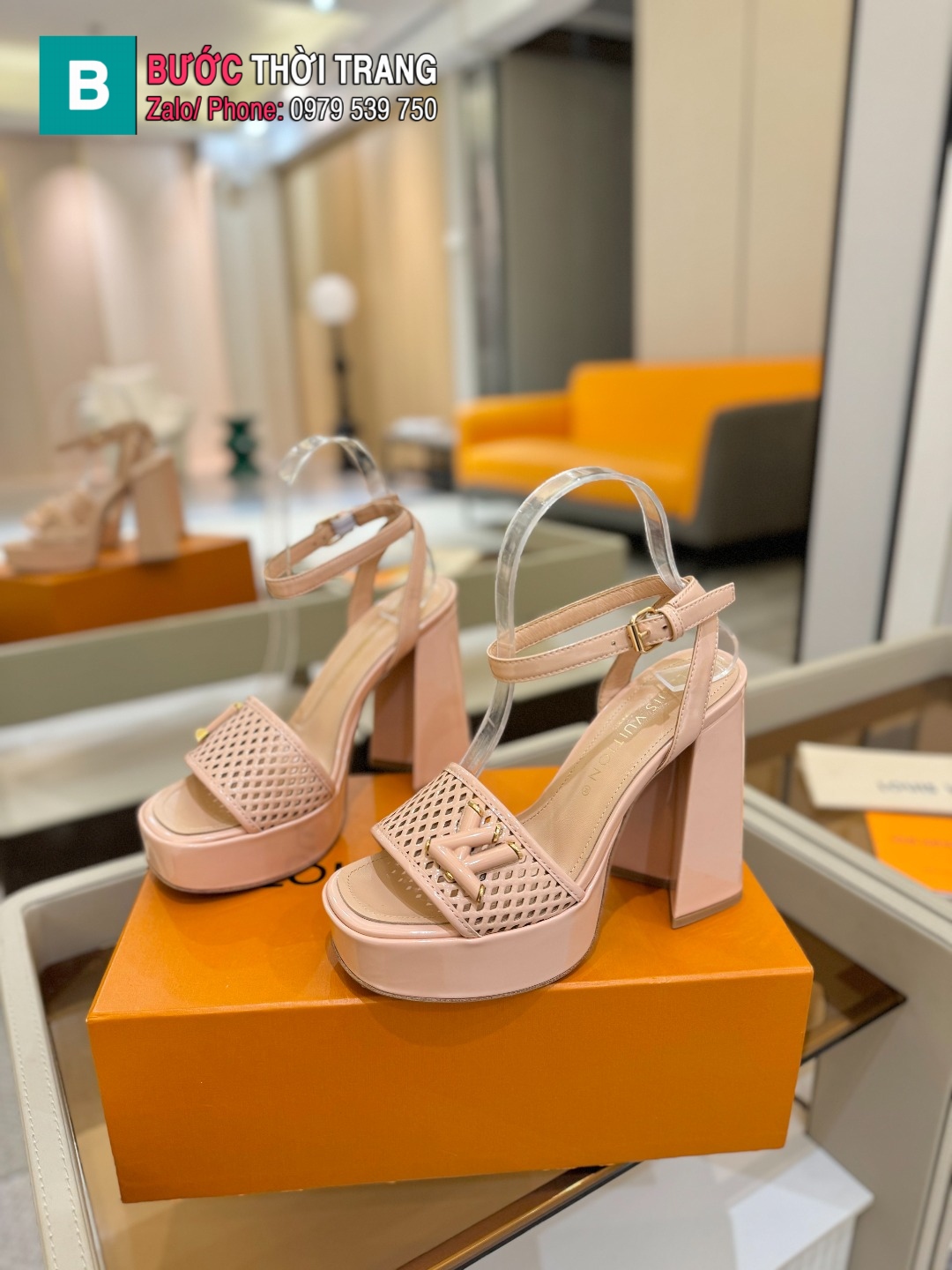 Giày cao gót nữ LV màu hồng nhạt dễ thương đế vuông cao 12 cm tôn dáng