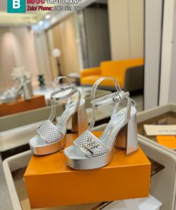 Giày cao gót nữ LV màu bạc quý phái đế vuông cao 12 cm tôn dáng