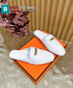 Sục HM da bò cao cấp màu trắng khóa xoáy màu vàng nổi bật