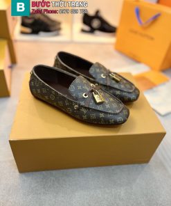 Giày lười LV nữ màu nâu họa tiết monogram đế cao su đàn hồi vượt trội đính khóa nổi bật